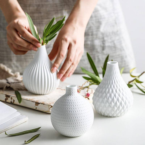 Ceramic plant vase
