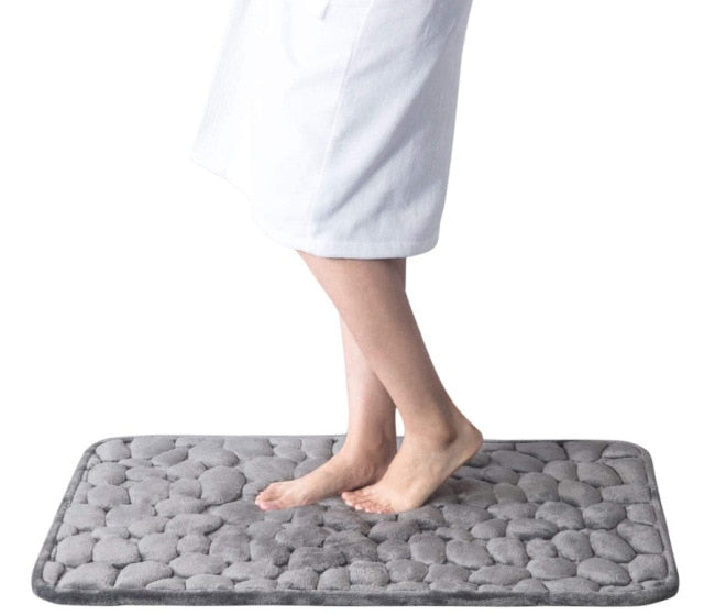Non-slip bathroom mat